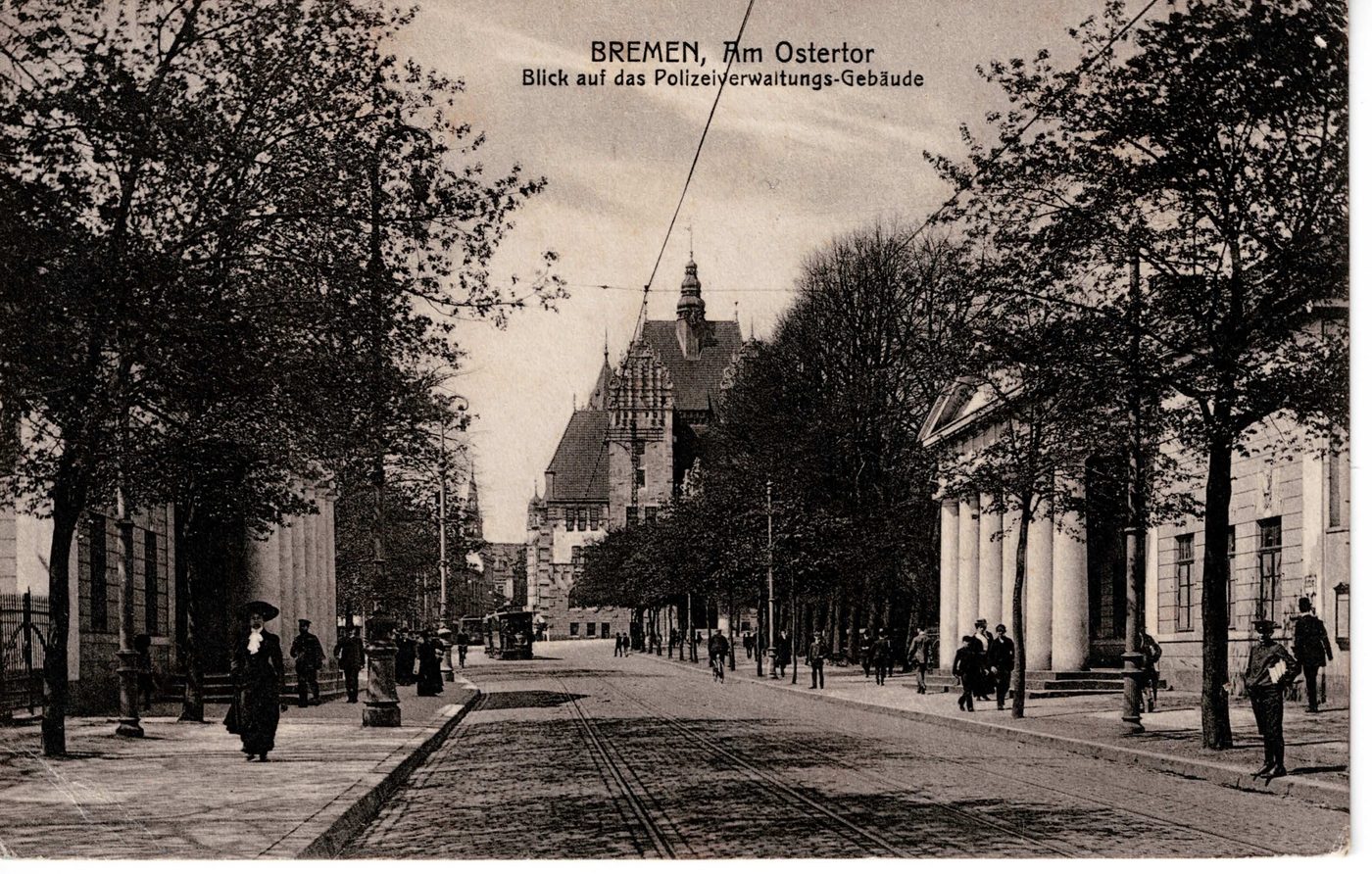 BREMEN, Am Ostertor – Blick auf das Polizeiverwaltungs-Gebäude