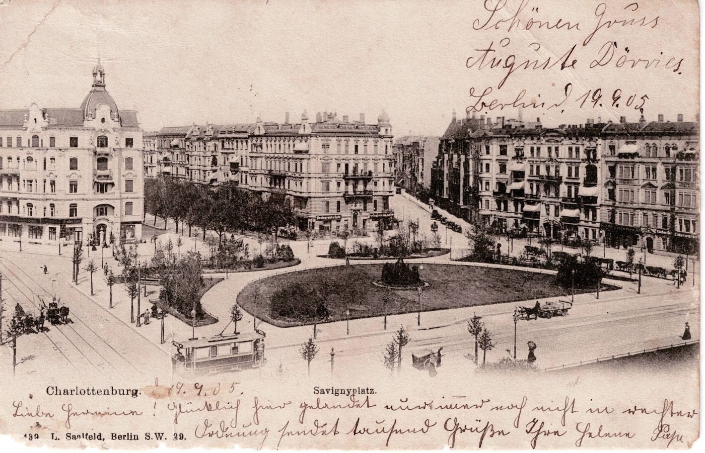 Charlottenburg. Savignyplatz.