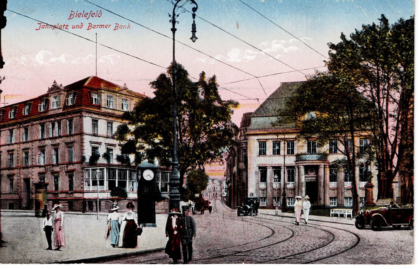 Bielefeld – Jahnplatz und Barmer Bank