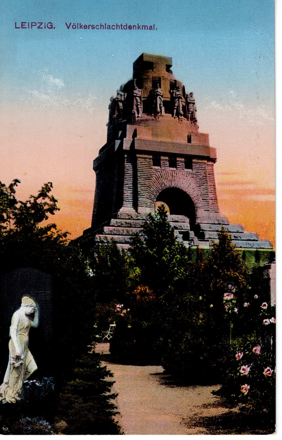Leipzig. Völkerschlachtdenkmal (Abendstimmung)